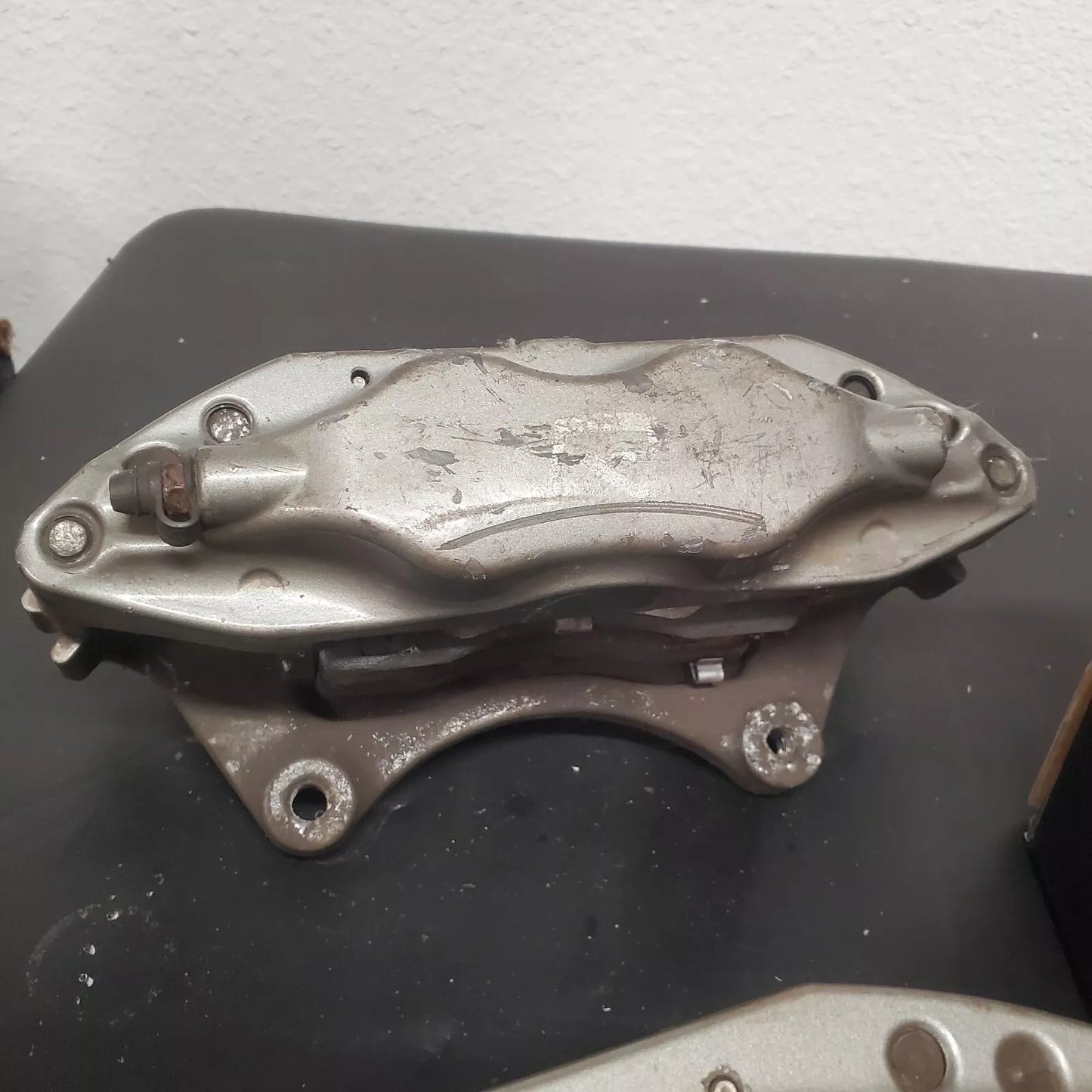 04-07 Volvo S60R V70R Brembo Brake Caliper Front Rear Set OEM + R1 Concepts Pads