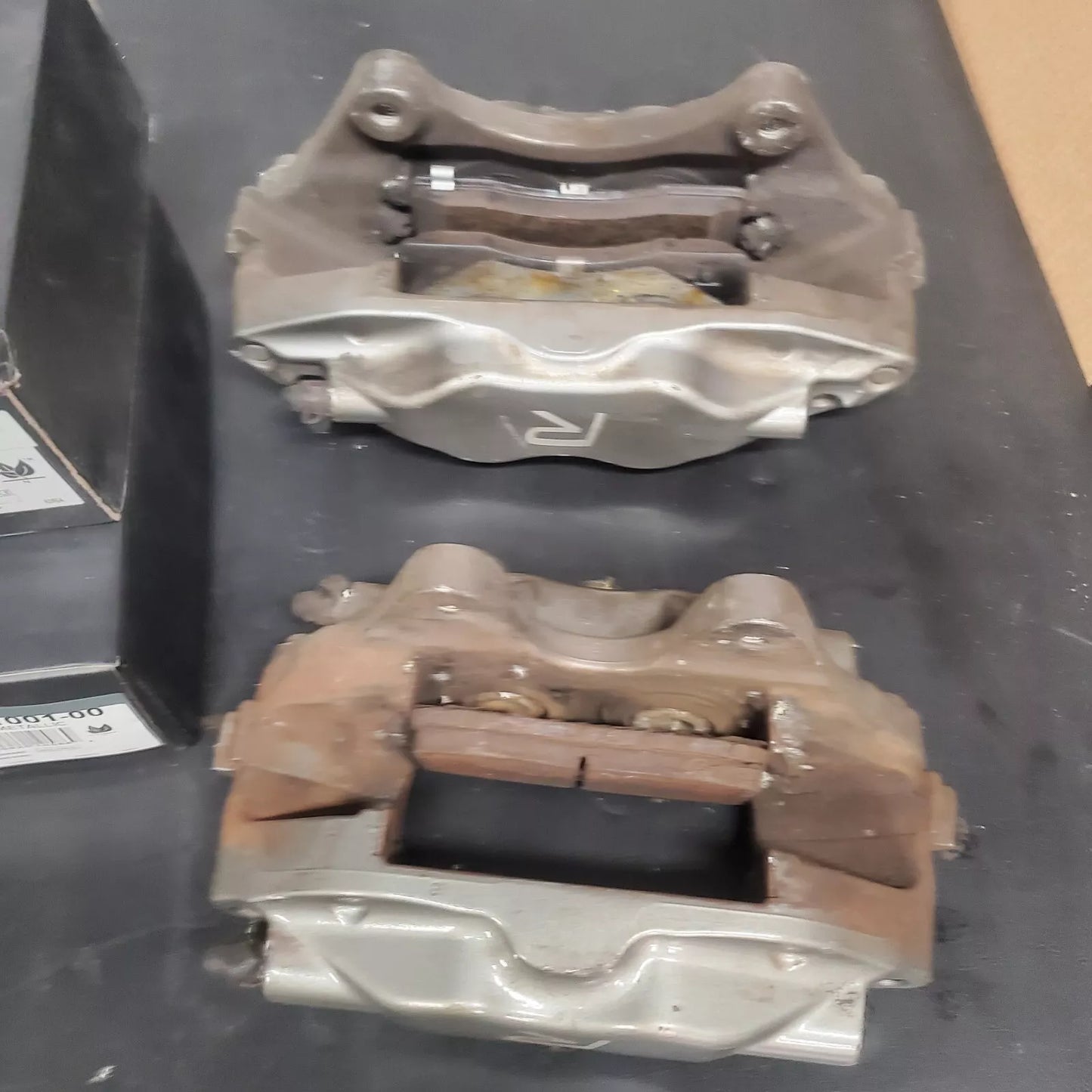 04-07 Volvo S60R V70R Brembo Brake Caliper Front Rear Set OEM + R1 Concepts Pads