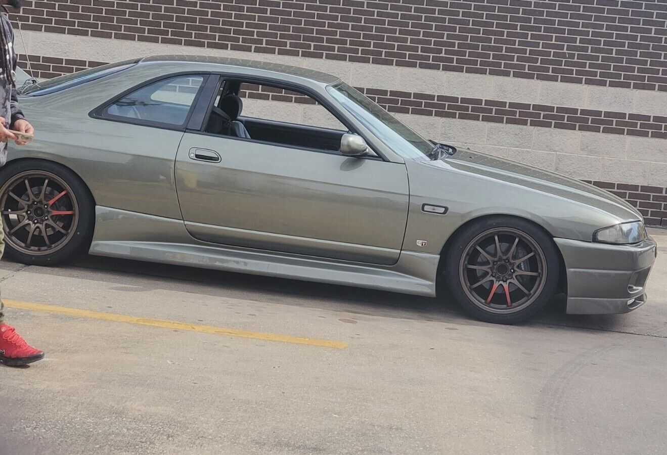 Volk Racing CE28N 18x8.5 +30 5x114.3 Bronze (4 Wheels)