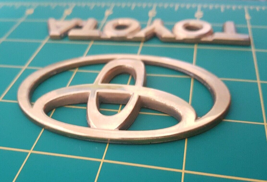 TOYOTA SOLARA 99 00 01 02 03 Rear Emblem Set GOLD BADGE P/N 75447-06020 OEM