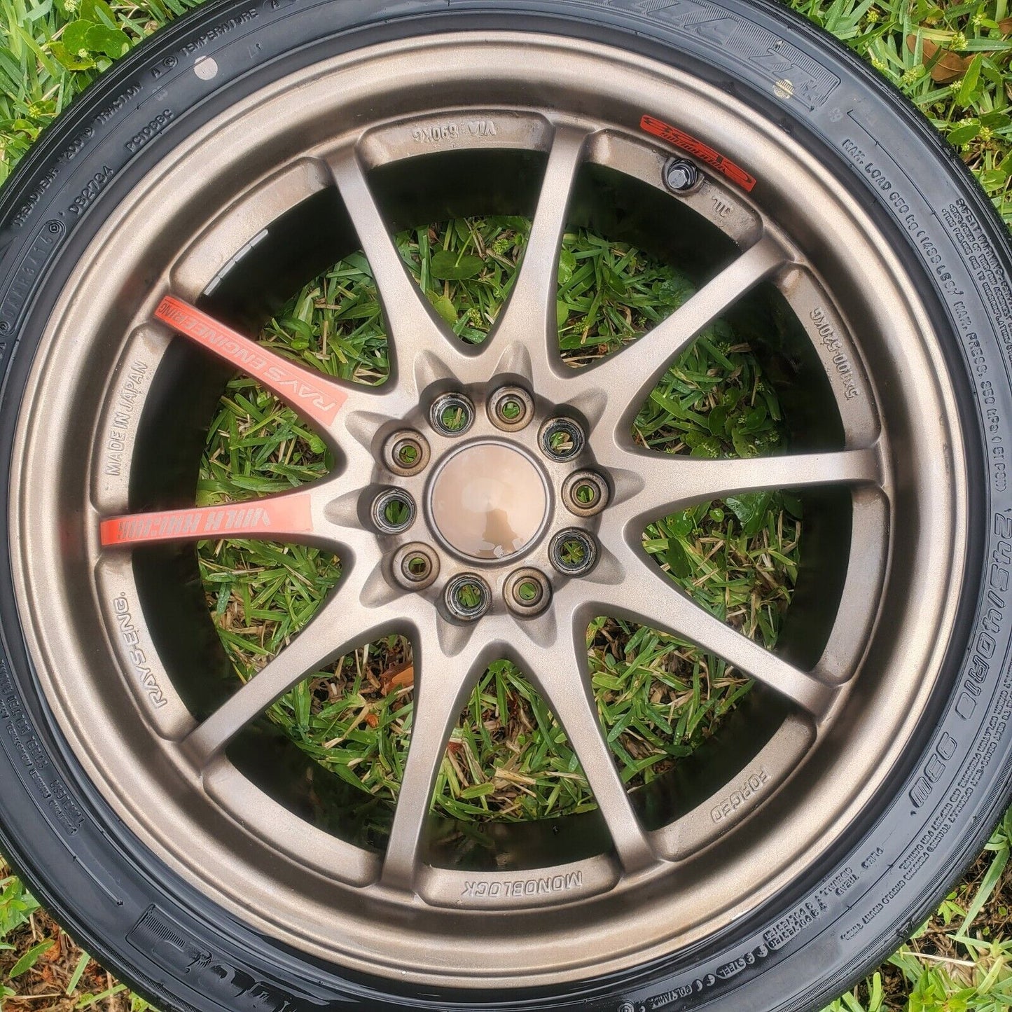 Volk Racing CE28N 18x8.5 +30 5x114.3 Bronze (4 Wheels)