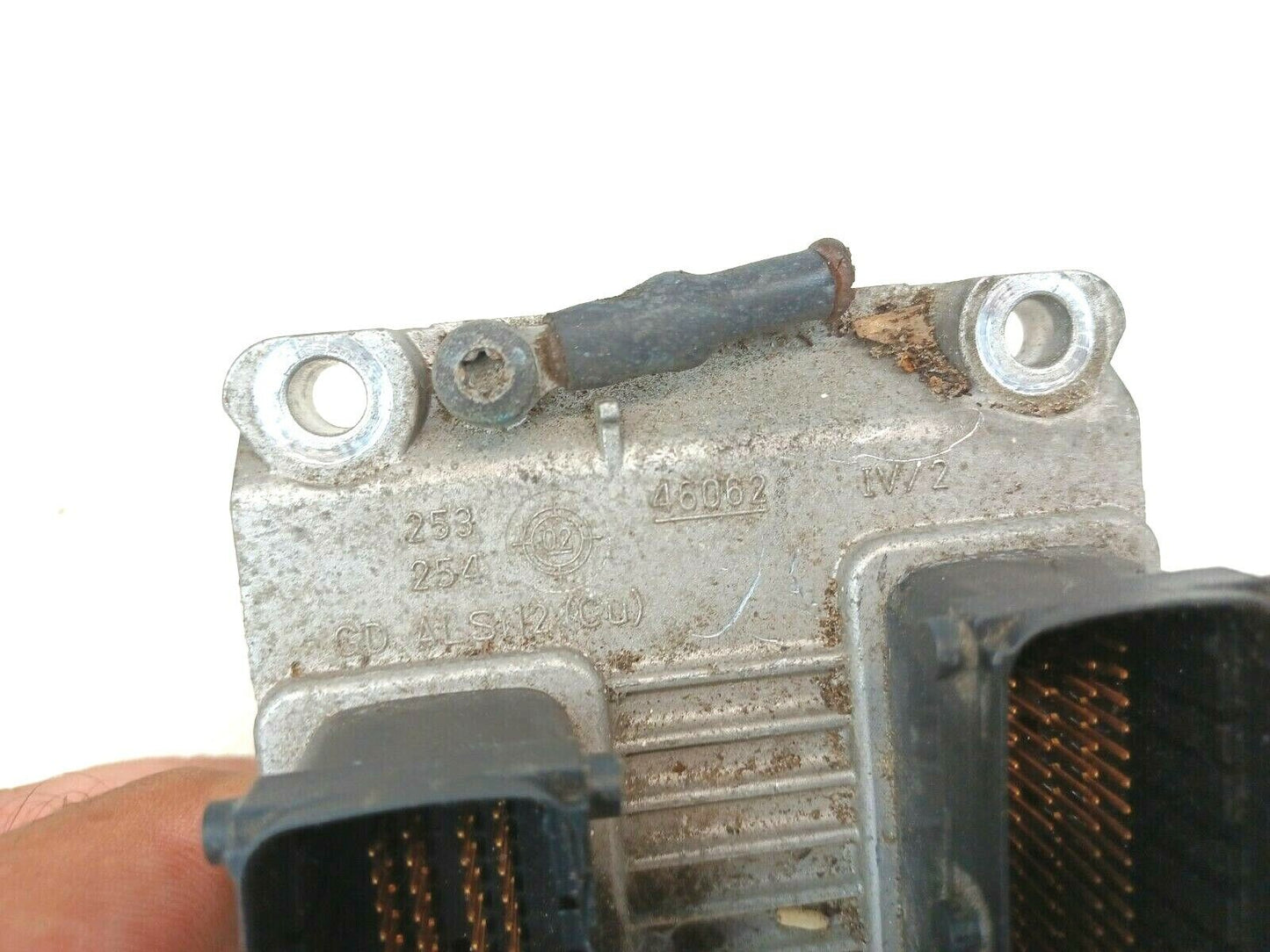 03-04 Cadillac CTS 3.2L V6 Engine Control Module 0261207310 ECU 284121