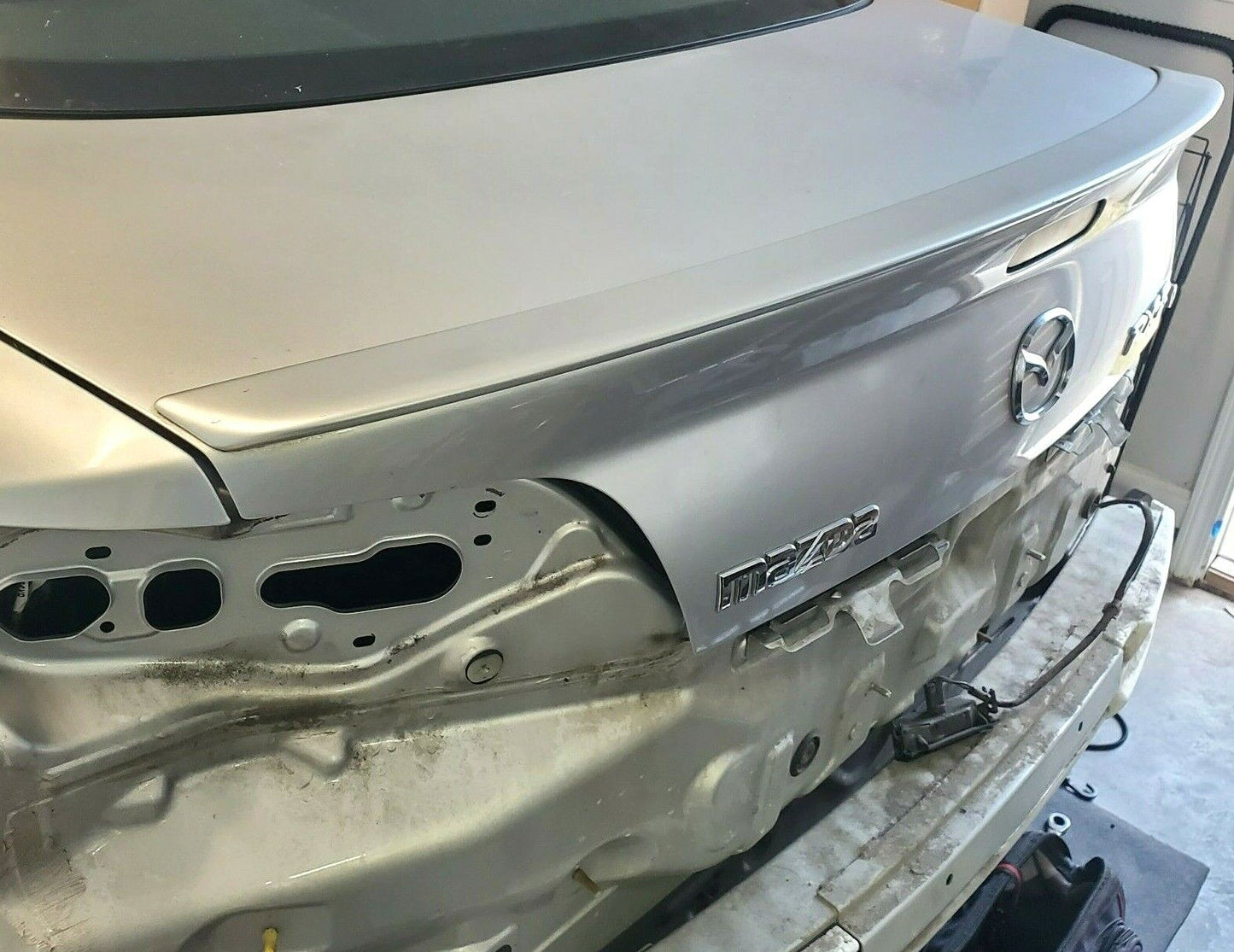 09-11 MAZDA RX-8 OEM Rear Duckbill Wing Trunk Spoiler Air Foil - Sunlight Silver