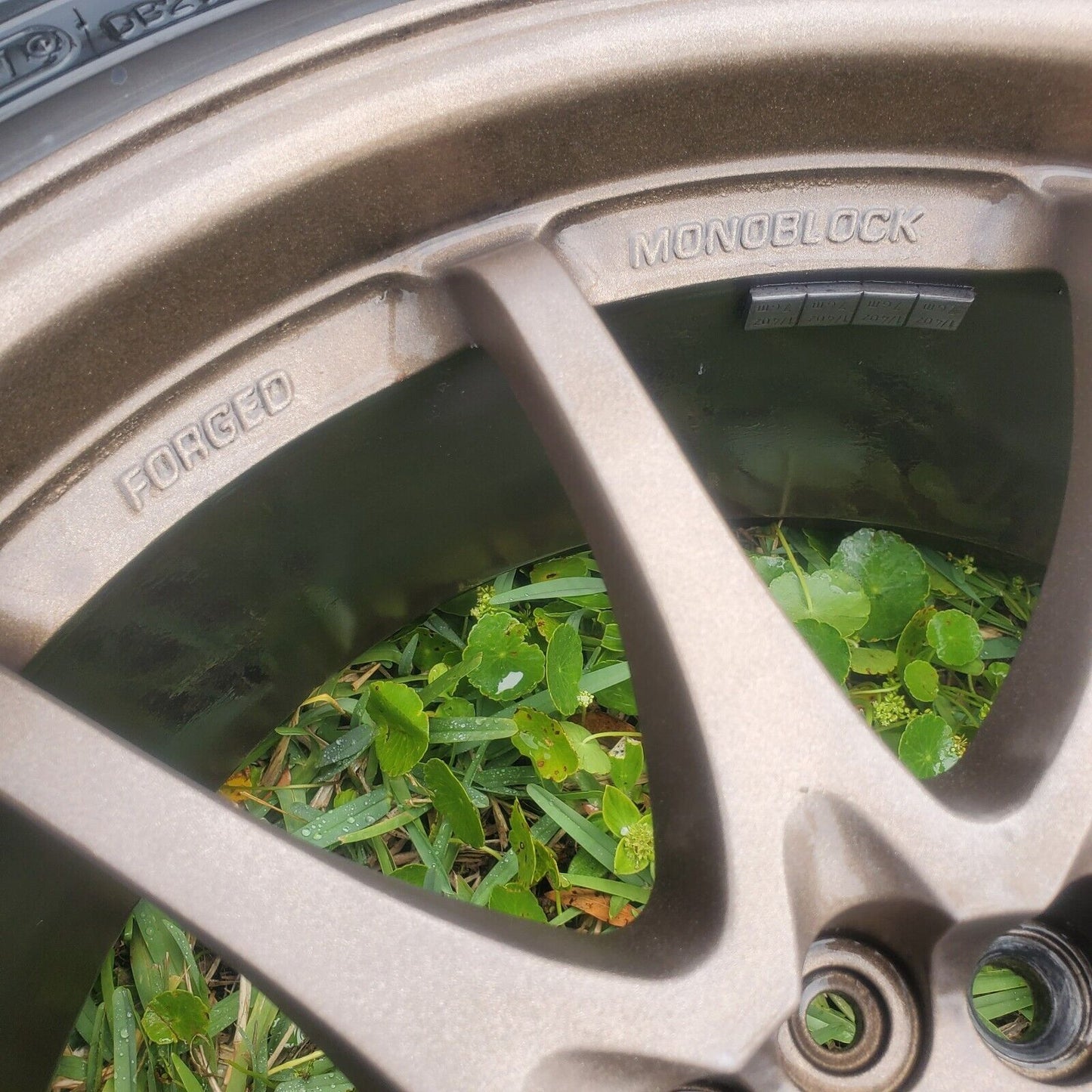 Volk Racing CE28N 18x8.5 +30 5x114.3 Bronze (4 Wheels)