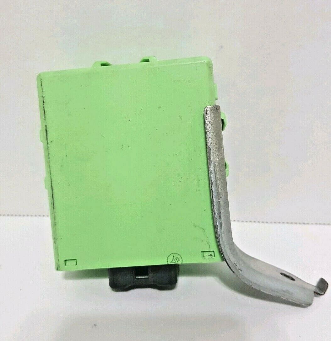 LEXUS LS400 1998 1999 2000 Running Light Relay Toyota 82642-33020 FREE SHIPPING!