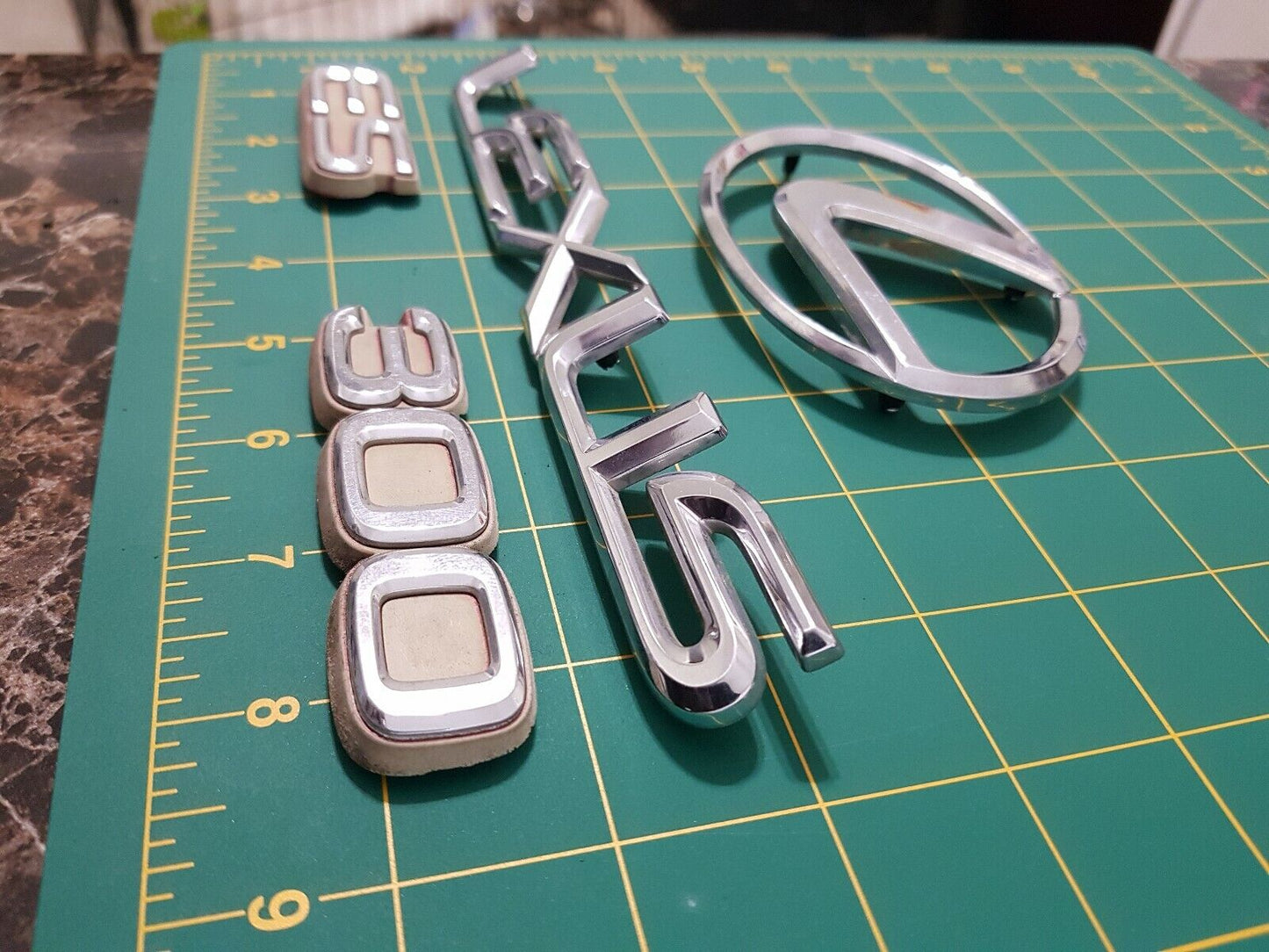 92 93 94 OEM LEXUS ES300 Rear Emblem Set Tail Light Badge Symbol Silver RARE