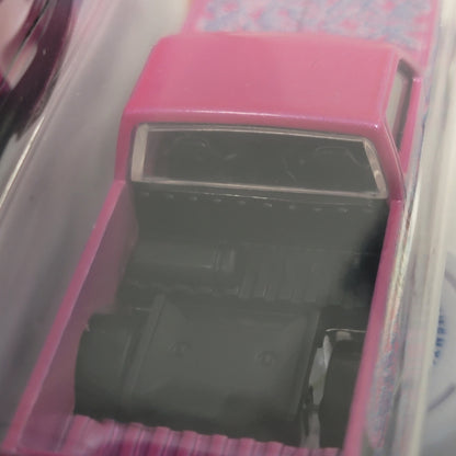 Hot Wheels '83 Chevy Silverado "Black Widow" Truckin Along 42/250 Pink (JJL07)