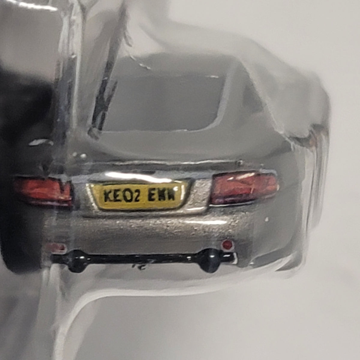 Hot Wheels Pop Culture Premium Bond 007 Die Another Day Aston Martin Vanquish (JBL55)