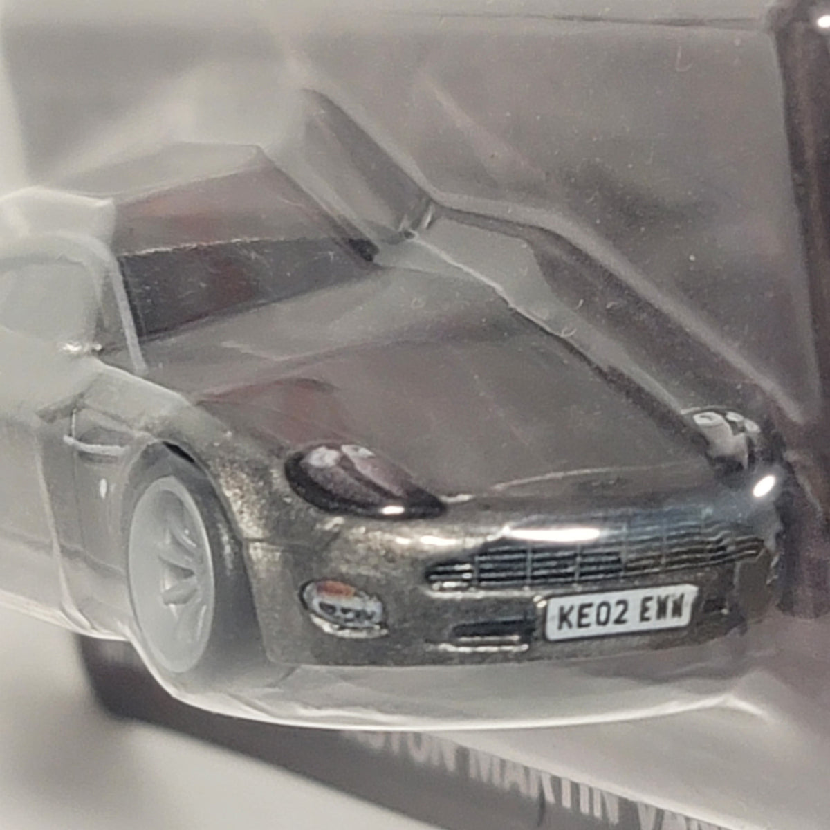 Hot Wheels Pop Culture Premium Bond 007 Die Another Day Aston Martin Vanquish (JBL55)
