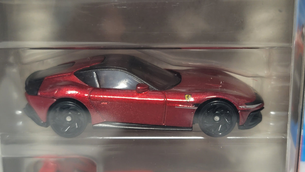 Hot Wheels Ferrari 2004 (JJH51) + 5 pack (JKG16) F40 Competizione Combo