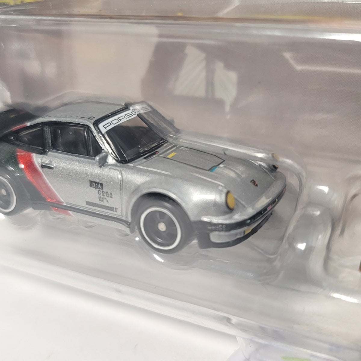Hot Wheels Car Culture Premium 2-pack Cyberpunk Porsche 930 & Quadra Turbo-R V-Tech (JHW53)