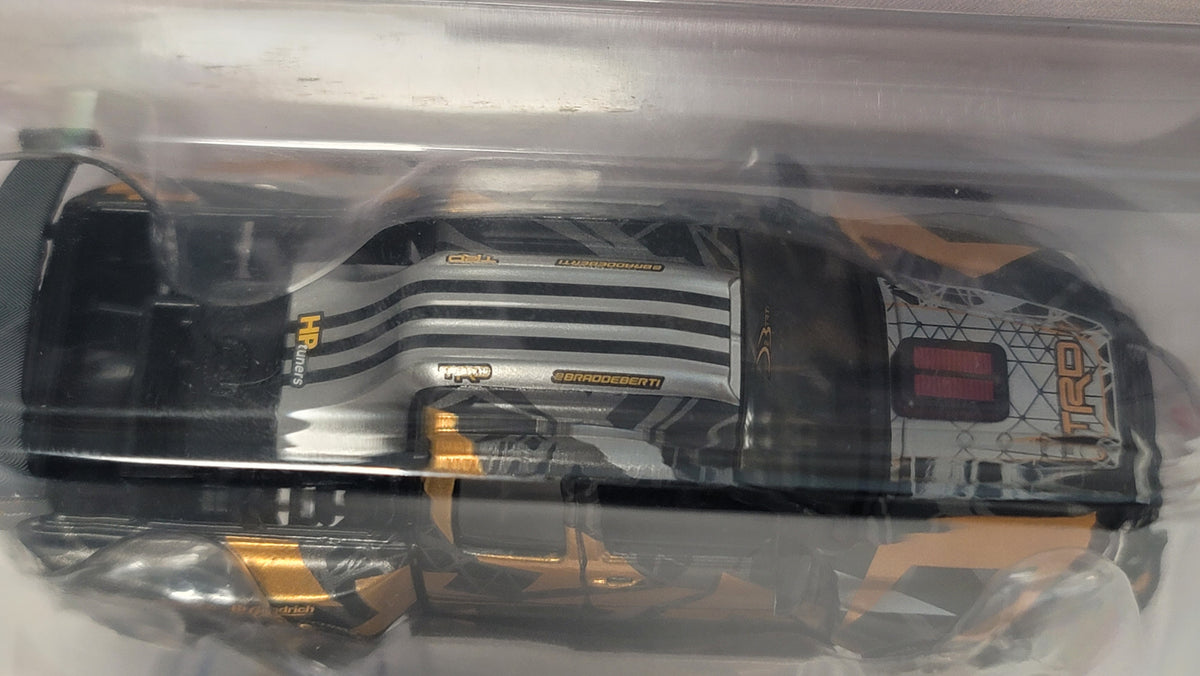 Hot Wheels Premium 1:43 Scale Deberti Toyota Tacoma #31 (JCN64)