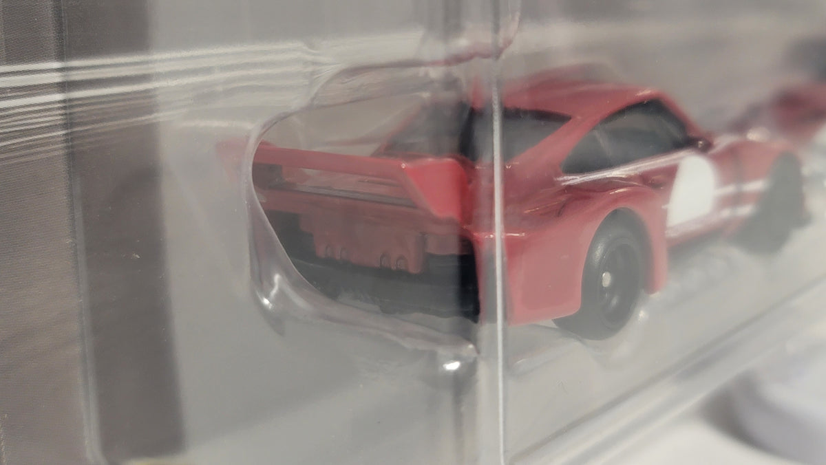 Hot Wheels Car Culture Premium 2-pack Porsche 935 & 2018 Porsche 935 (JHW51)