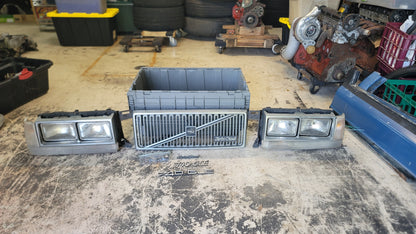 Volvo 740 GLE Turbo Diesel Quad Rectangle (U.S.) Headlights + Grill + Badges
