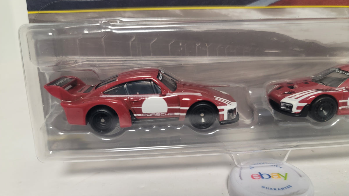 Hot Wheels Car Culture Premium 2-pack Porsche 935 & 2018 Porsche 935 (JHW51)