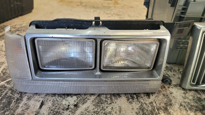 Volvo 740 GLE Turbo Diesel Quad Rectangle (U.S.) Headlights + Grill + Badges