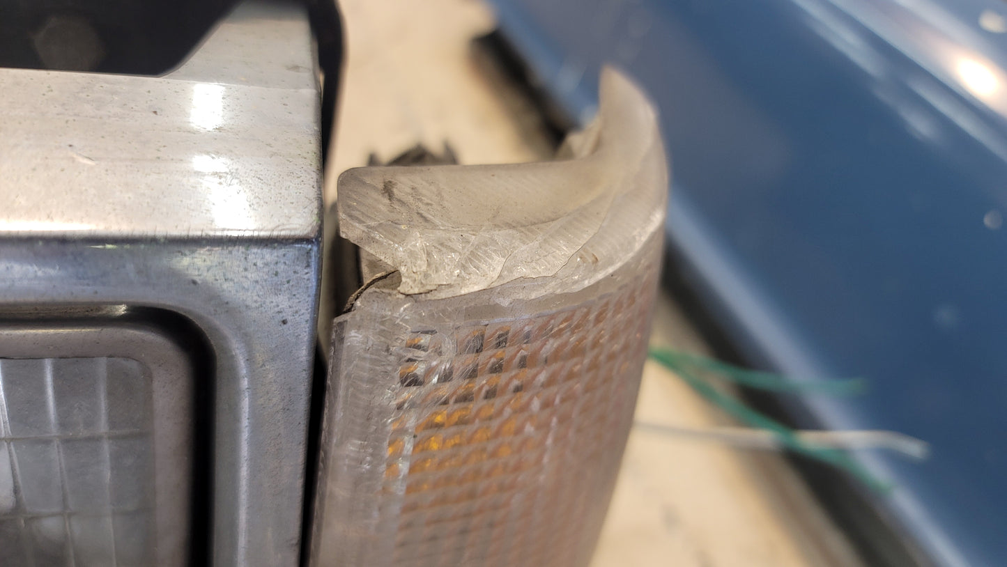 Volvo 740 GLE Turbo Diesel Quad Rectangle (U.S.) Headlights + Grill + Badges