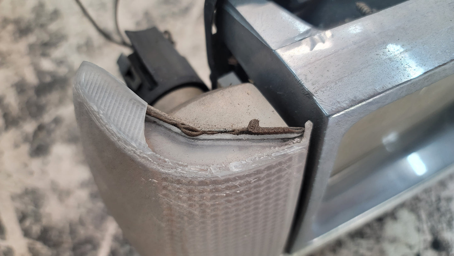 Volvo 740 GLE Turbo Diesel Quad Rectangle (U.S.) Headlights + Grill + Badges