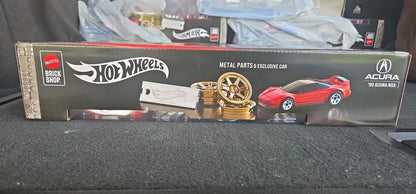 Hot Wheels Brick Shop Elite '90 Acura NSX 1:16 Built & Customize Model Kit + 1:64 Car