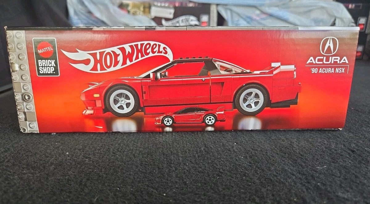 Hot Wheels Brick Shop Elite '90 Acura NSX 1:16 Built & Customize Model Kit + 1:64 Car