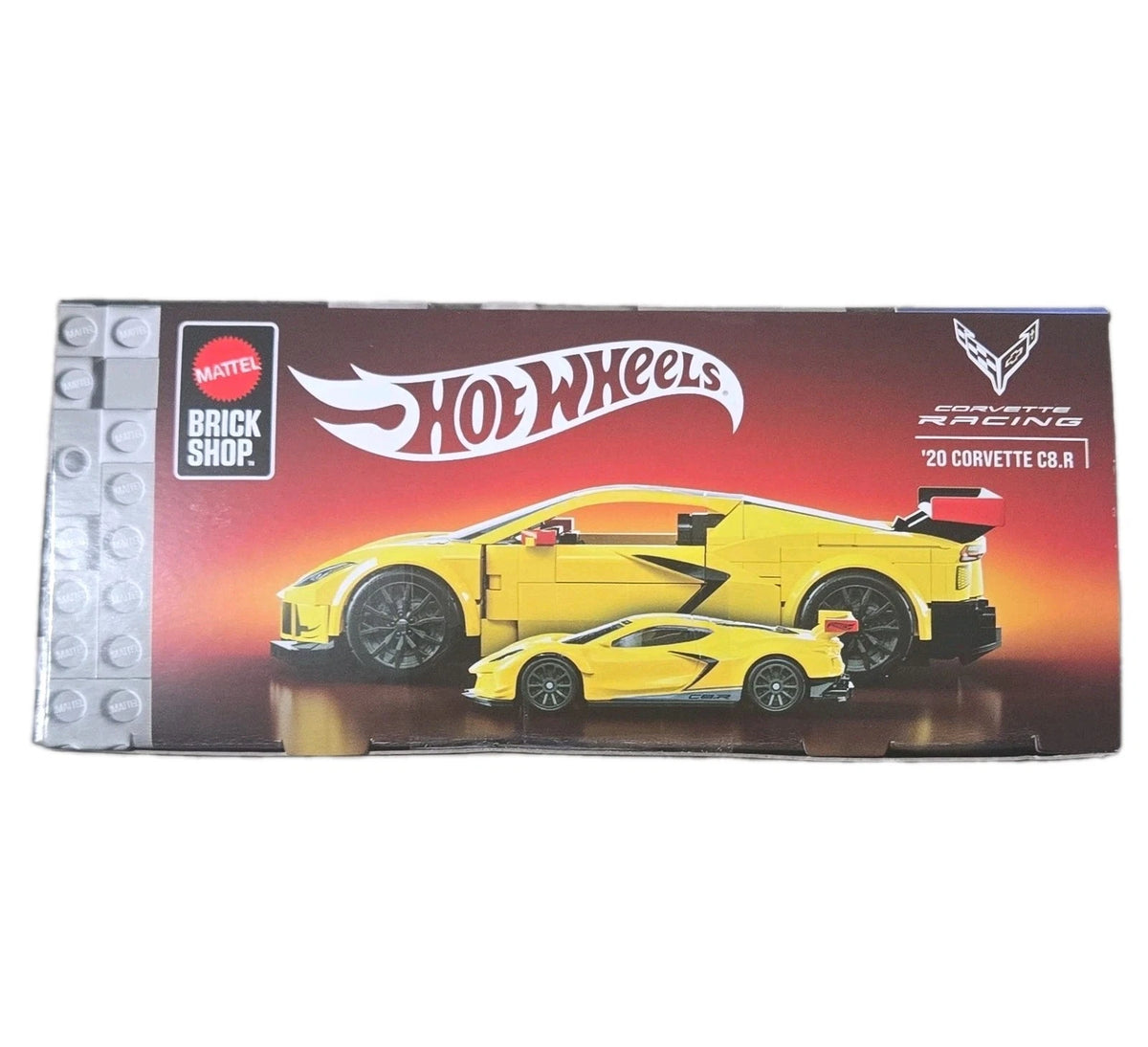 Hot Wheels Brick Shop ’20 Corvette C8.R Build & Customize 1:32 Model Kit + 1:64 Car