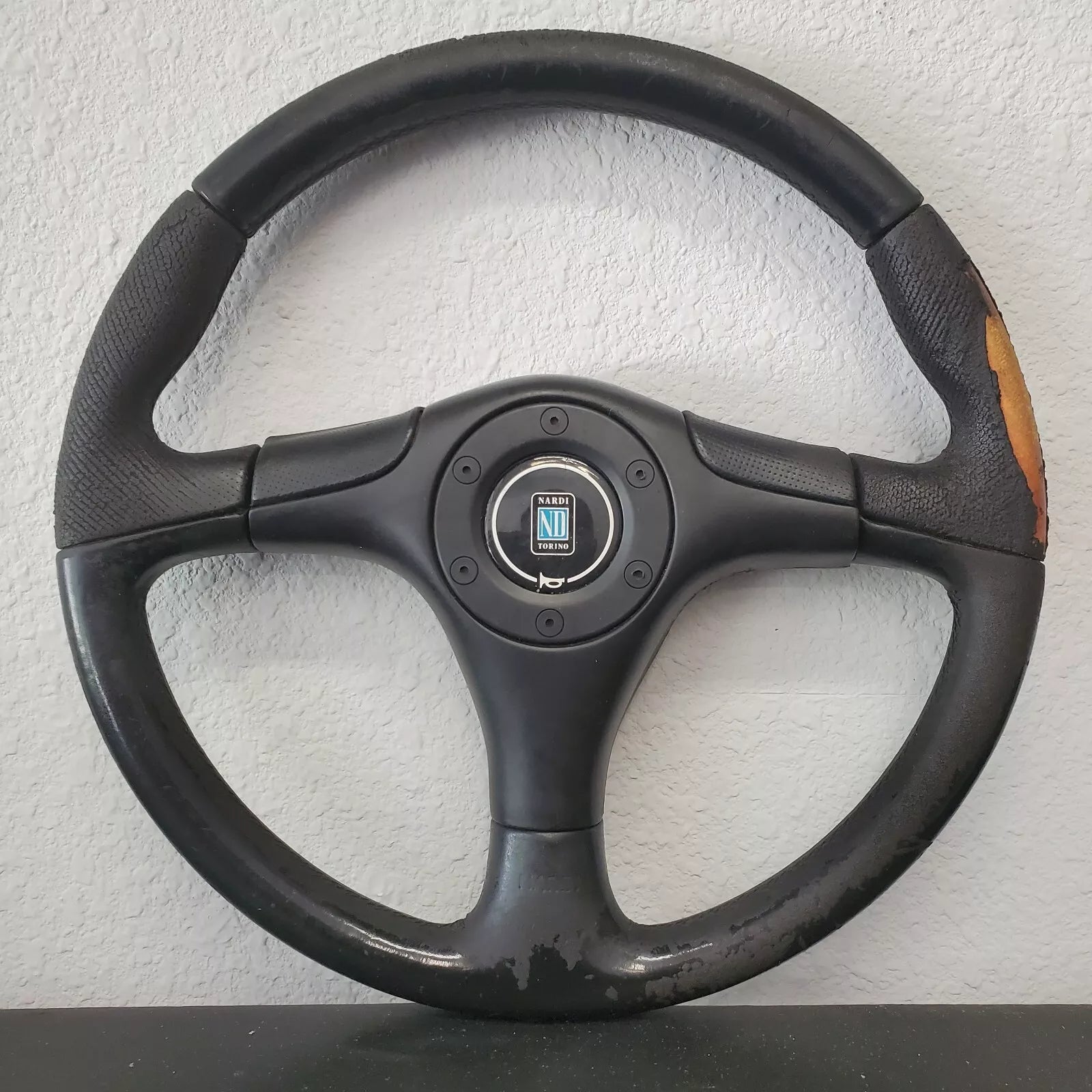 Nardi Torino Z5 Racing Steering Wheel Black Leather 365mm Made in Nardi Torino Z5 Racing Steering Wheel Black Leather 365mm Made in