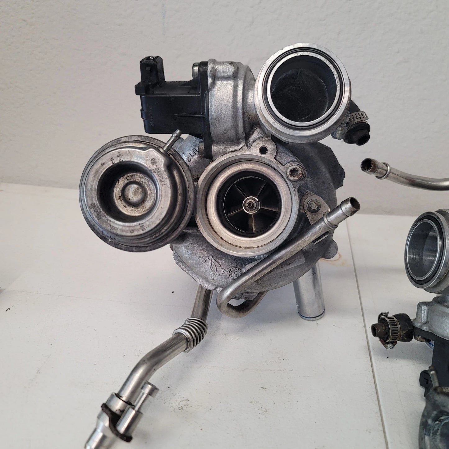 GARRETT MGT2256s Twin Turbos N63 (L+R Set) BMW 550i 650i 750i X5 X6 09-13 OEM