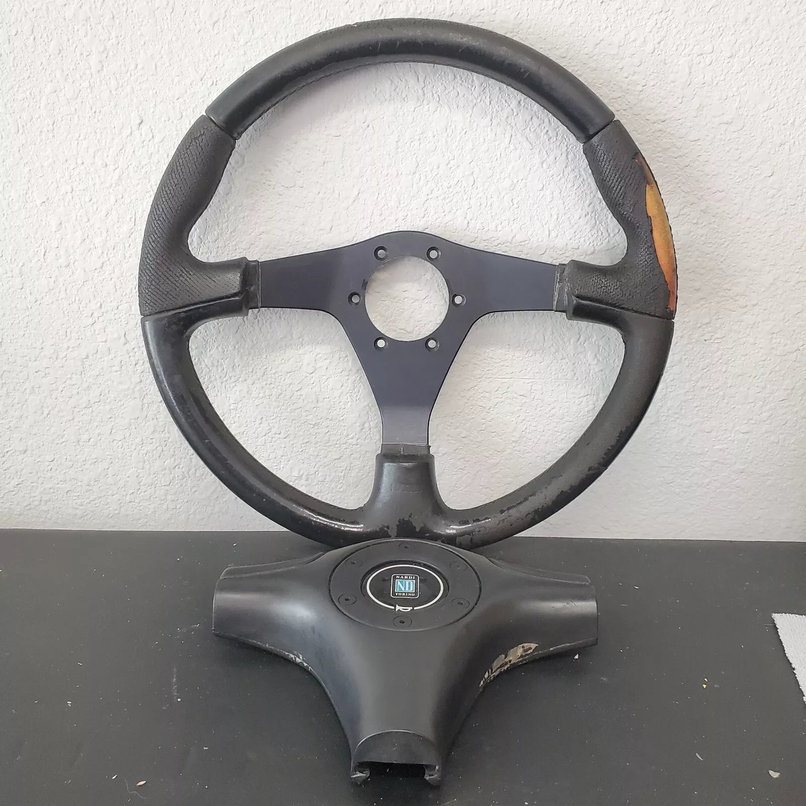 Nardi Torino Z5 Racing Steering Wheel Black Leather 365mm Made in Nardi Torino Z5 Racing Steering Wheel Black Leather 365mm Made in