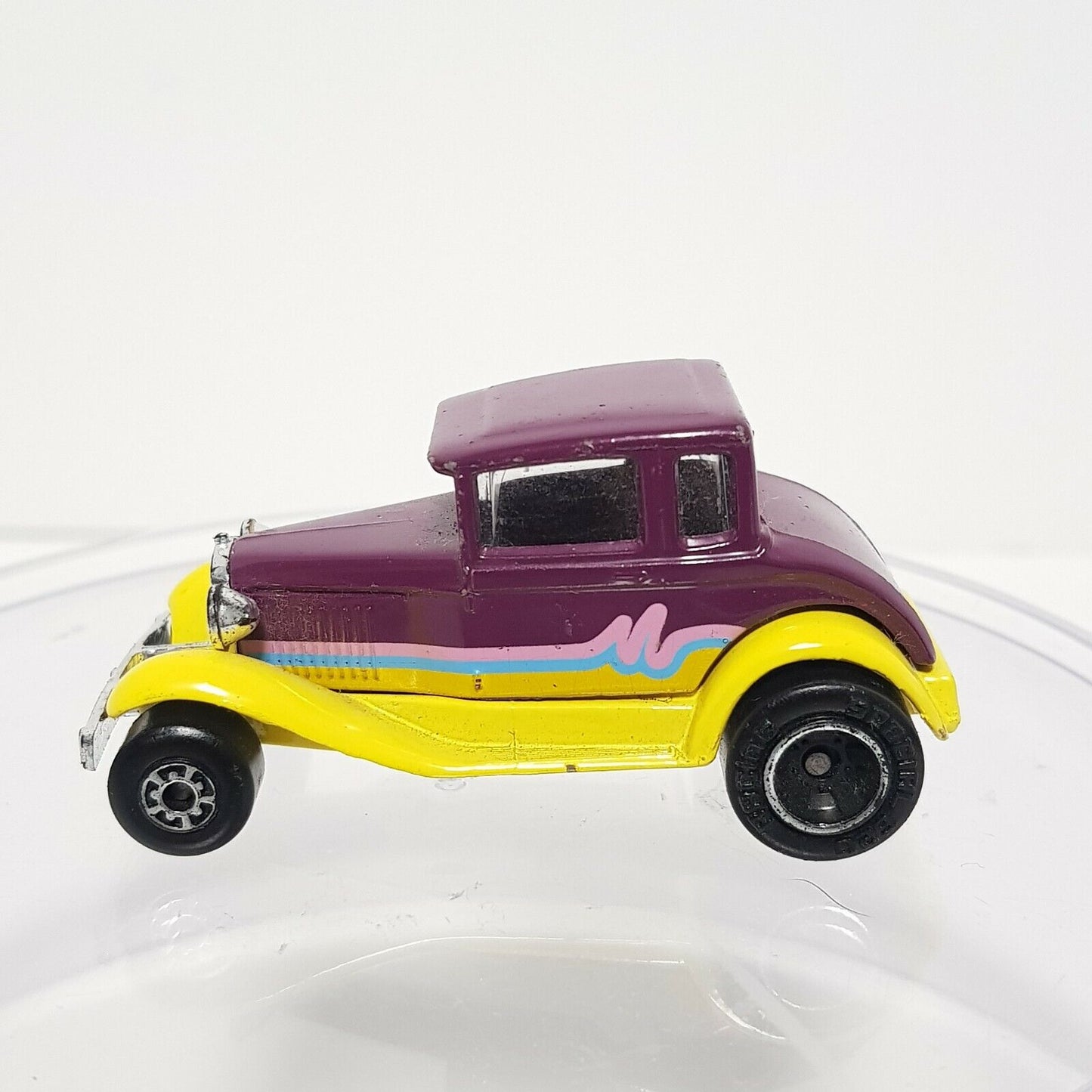 MATCHBOX Ford Model A Custom Hot Rod Yellow Purple (1979)